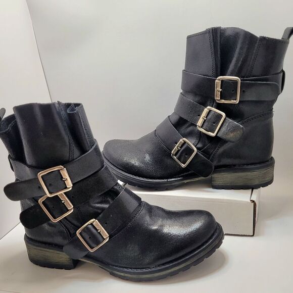 Women's Steve Madden Black Buckle Ankle Boots, Size 7 EUC! - Picture 3 of 8